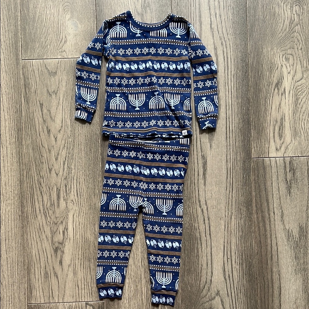 GAP Blue and White Hannukah Pajama Set